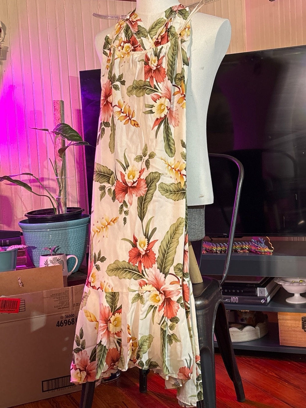 Vintage 2006 Two Palms Hawaiian Halter Dress